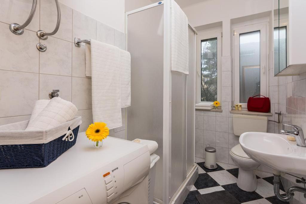 Near Old Town - Free Parking Apartment Zadar Bagian luar foto